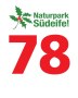 Logo des Naturparks Südeifel mit einem grünen Stechpalmenzweig und der roten Zahl 78 darunter., © Naturpark Südeifel