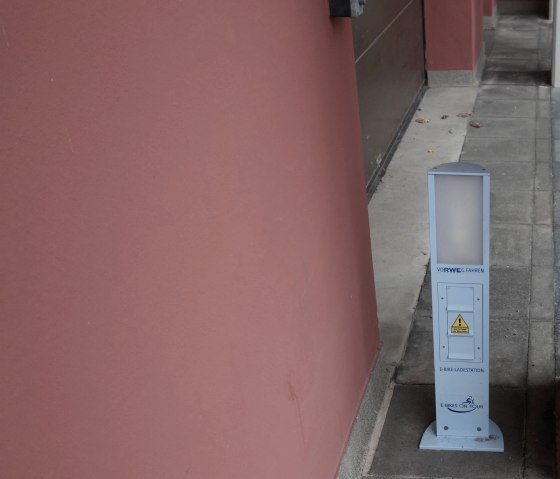 E-Bike-Ladestation, &copy; TI Bitburger Land