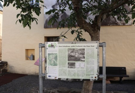 Tafel 2 am Zehnthaus, &copy; Tourist-Information Islek, Ingrid Wirtzfeld