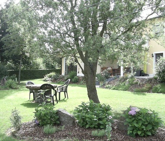 Garten, &copy; Theis