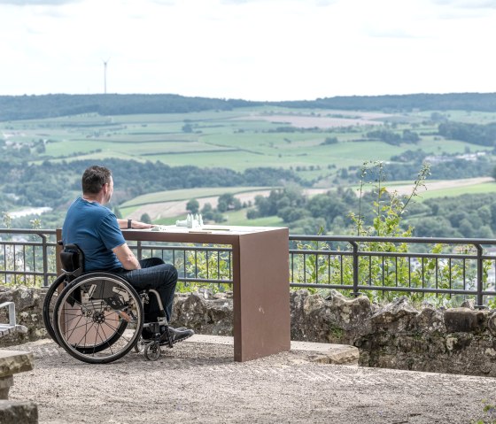 Aussichtspunkt Liboriuskapelle, &copy; Naturpark S&uuml;deifel/Thomas Urbany