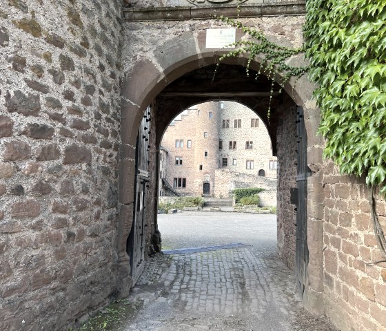 Vorderes Burgtor Schloss Hamm, &copy; Tourist-Information Bitburger Land