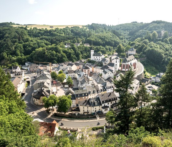 Aussicht auf Neuerburg, &copy; Eifel Tourismus GmbH, Dominik Ketz