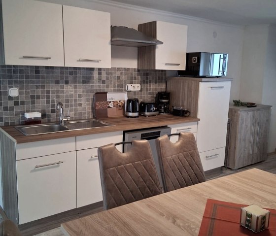 K&uuml;che mit Essbereich