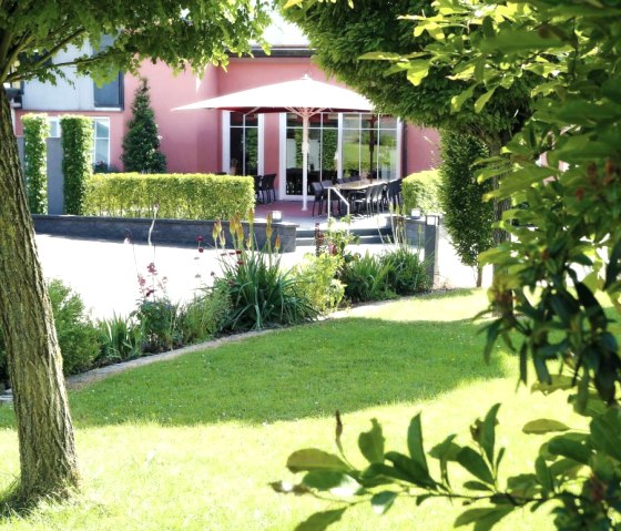 Gartenterrasse Kickert, &copy; Hotel-Restaurant Kickert