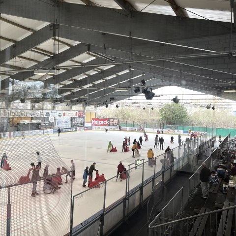 Spa&szlig; auf dem Eis, &copy; TI Bitburger Land