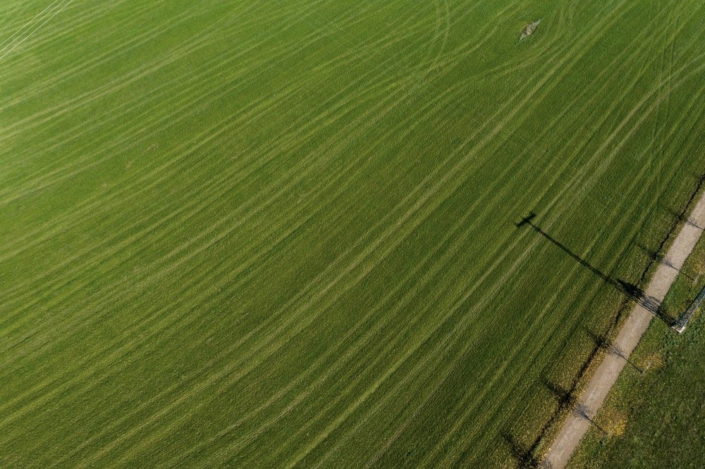 Komfort-Weg_Struktur_Ammeldingen_bei_Neueburg, &copy; Naturpark S&uuml;deifel/Philipp K&ouml;hler