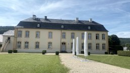 Schloss Niederweis, &copy; Felsenland S&uuml;deifel Tourismus GmbH / Anna Carina Krebs