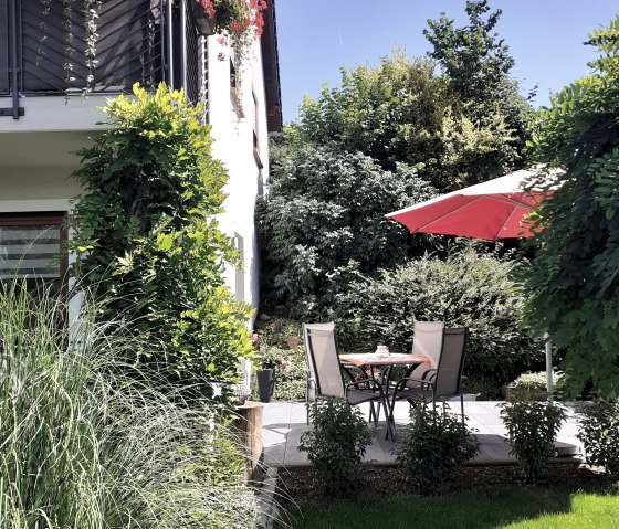 Eigene Sonnenterrasse, &copy; TI Bitburger Land