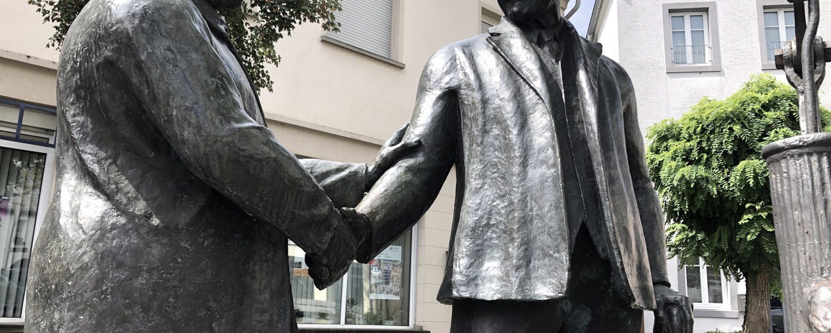 Figuren am Pferdemarkt, © Tourist-Information Bitburger Land