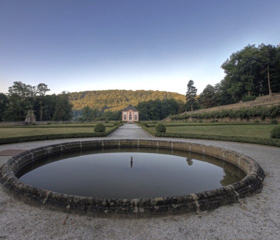 Blick auf den Gartenpavillon Schloss Weilerbach, &copy; Naturpark S&uuml;deifel, C. Schleder