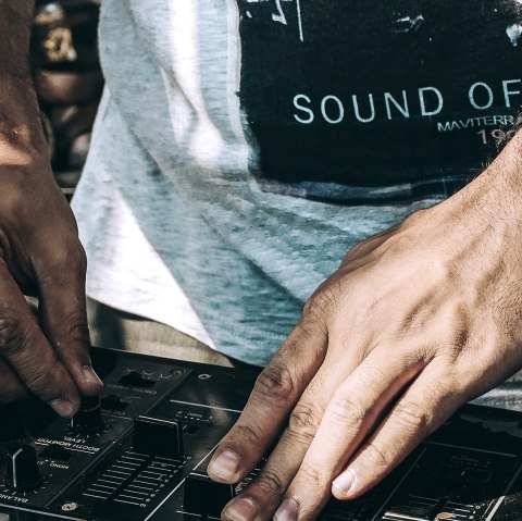 DJ am Pult, &copy; Pixabay