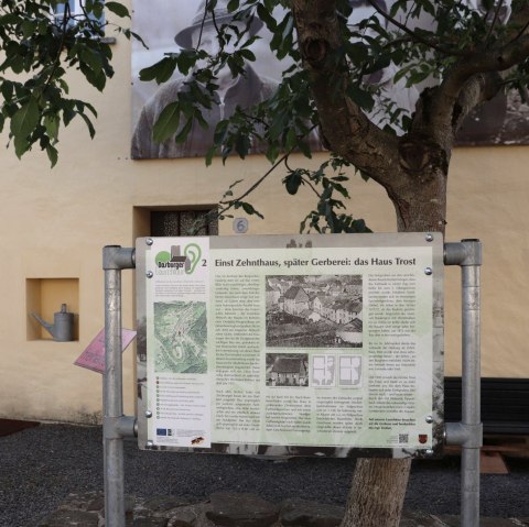 Tafel 2 am Zehnthaus, © Tourist-Information Islek, Ingrid Wirtzfeld