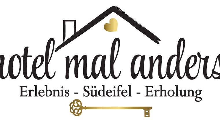 Ein stilvolles Logo des Hotels „Hotel mal anders“. Das Design vermittelt ein Gefühl von Erholung und Erlebnis in der Südeifel.