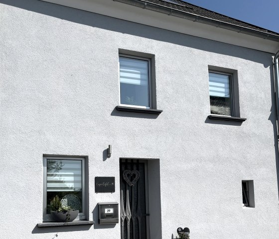 Aussenansicht Haus, &copy; Casa Eifel