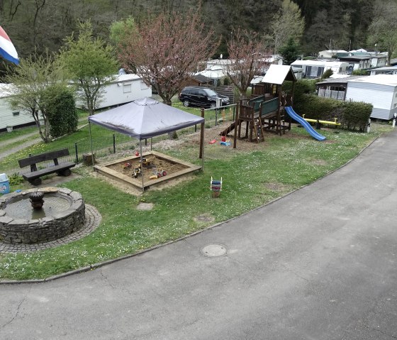 Spielplatz, © Jürgen Relles
