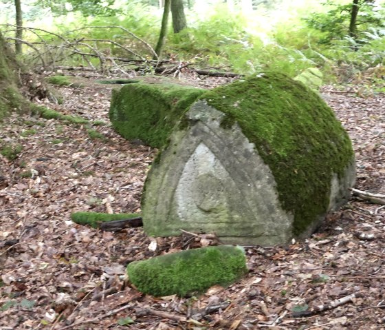 Kiesgr&auml;ber - H&uuml;ttengrabstein, &copy; Felsenland S&uuml;deifel Tourismus GmbH