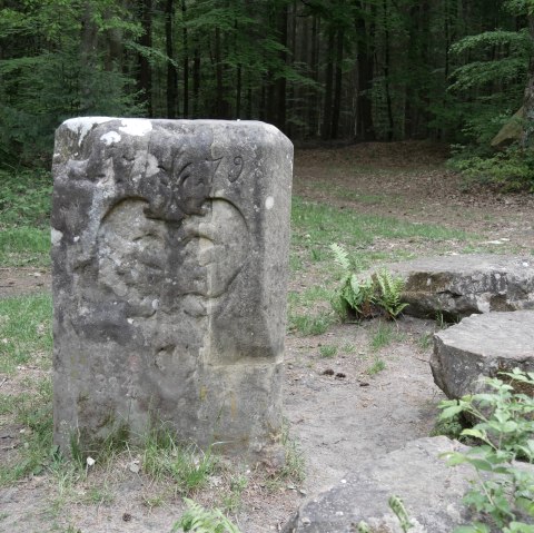 Maria Theresa Stone with double-headed eagle, © Felsenland Südeifel Tourismus GmbH