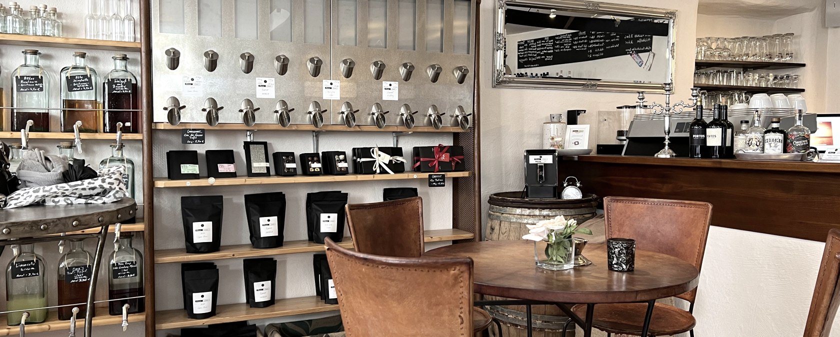 Kaffeebar mit Sitzgelegenheit, &copy; TI Bitburger Land