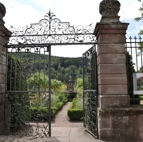 Malberg Castle Garden Gate, © TI Bitburger Land
